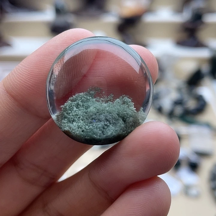 未镶嵌颈饰水晶巴西绿幽灵圆牌定制