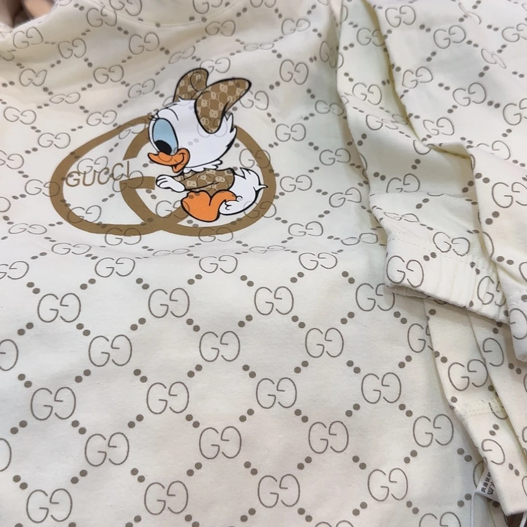 110尺码可以吗宝宝亲我