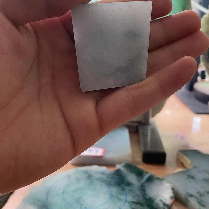 拂***晓翡翠手镯未镶嵌天然翡翠材料