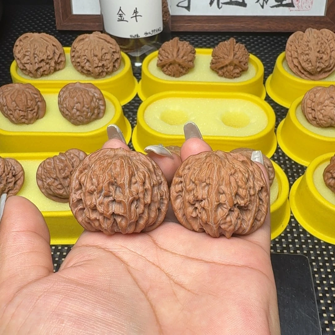 王***蛋文玩核桃把件40房山磨毕业对