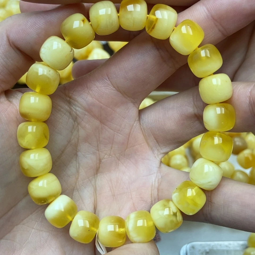 琥珀未镶嵌珠宝奇石102