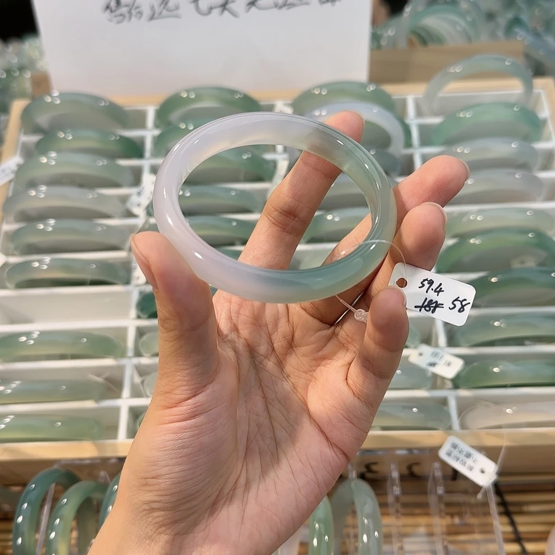 玛瑙/玉髓未镶嵌手镯圈口59.4