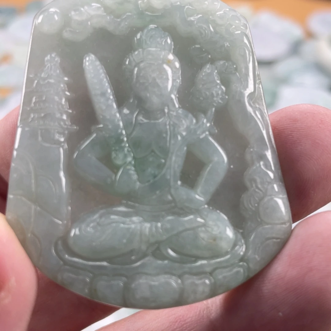 翡翠未镶嵌颈饰翡翠