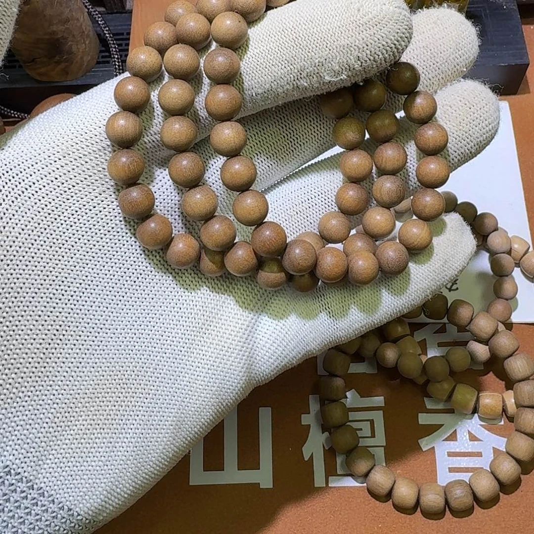 檀香木0.8×23颗黑肉顺纹