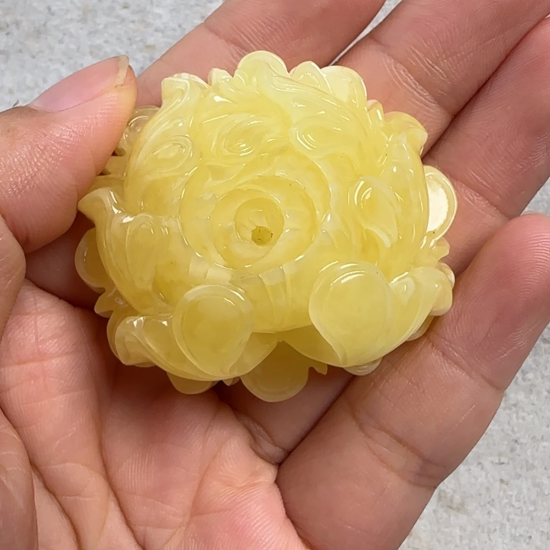 蜜蜡未镶嵌珠宝奇石