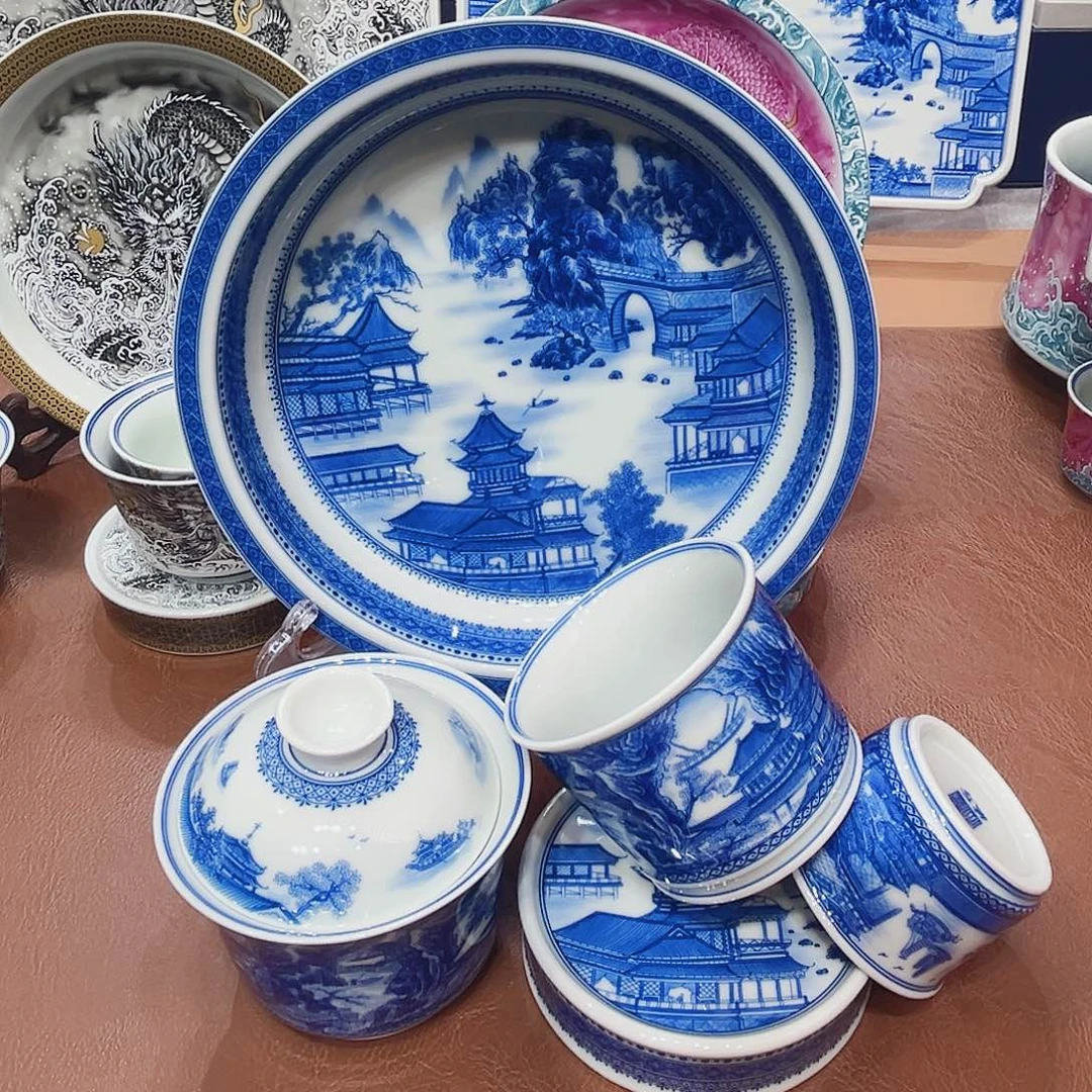 摆件景德镇陶瓷研究所工作多年