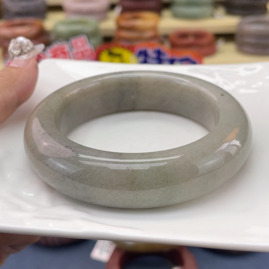 【闪购商品】石英质玉手镯未镶嵌第***爱