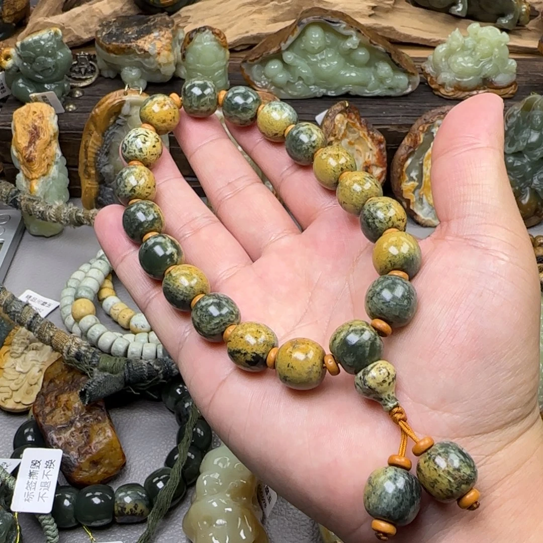 *****岫岩河磨玉（透闪石质玉）未镶嵌珠宝奇石