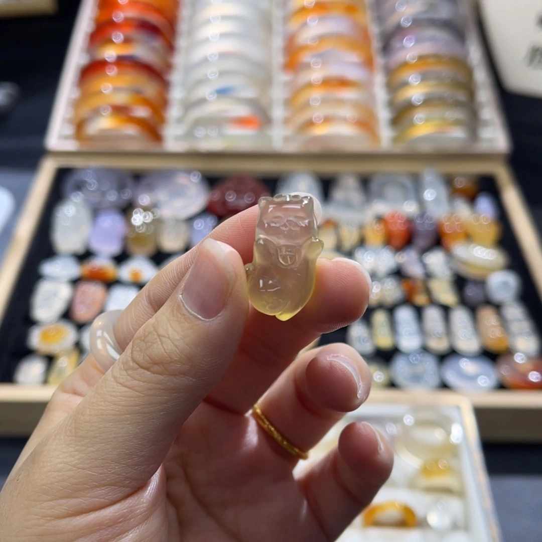 玛瑙/玉髓未镶嵌颈饰