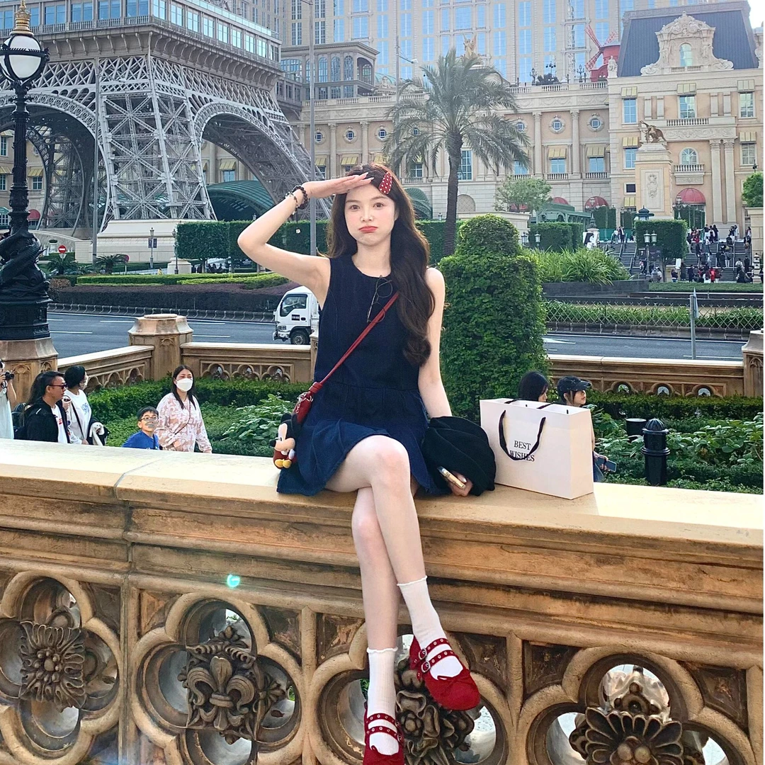 2025夏时尚新款韩系甜妹风小众女装复古减龄慵懒风显瘦百搭连衣裙