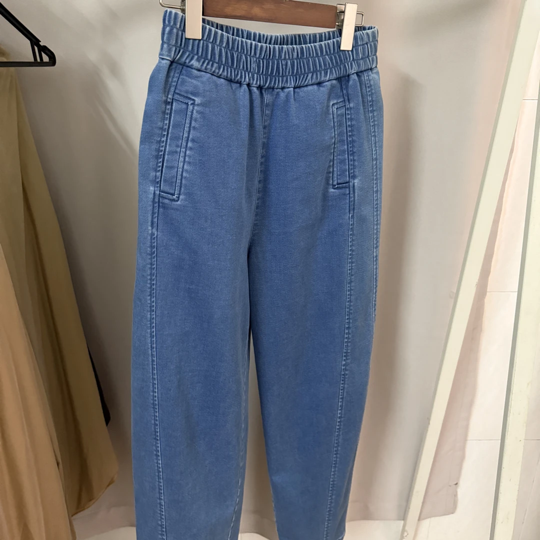 时尚秋冬大码牛仔裤女松紧腰弯刀阔腿裤窄版弹力宽松新款直筒裤子