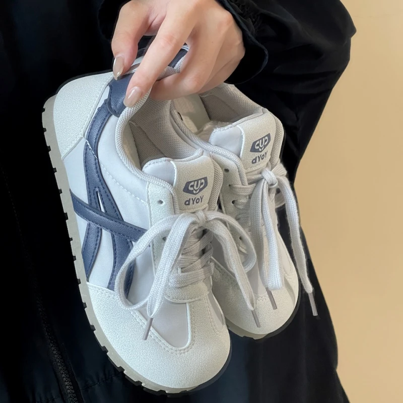 阿甘德训鞋女款2025夏季新款小众百搭板鞋休闲小白鞋配裙子女鞋子