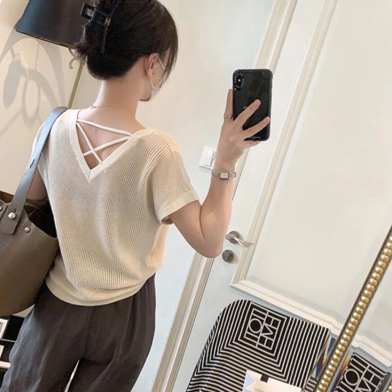 A015镂空透气常规款打底衫法式V领短袖外穿T恤薄款大码