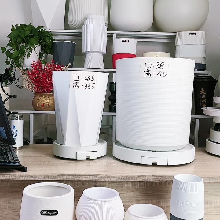 树脂龙**神笔筒38储水拖