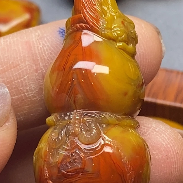 玛瑙/玉髓挂件未镶嵌生***。