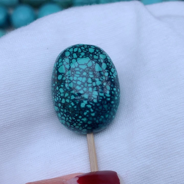 绿松石颈饰未镶嵌