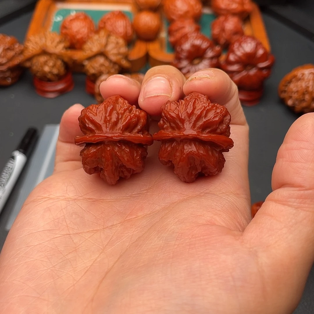 G***n文玩核桃把件玄珠八棱