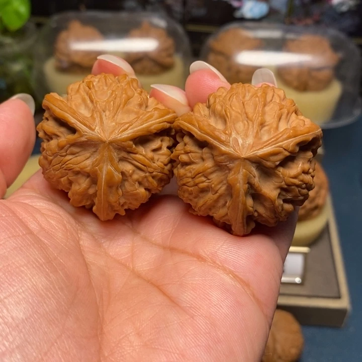 【闪购商品】把件文玩核桃全品毕业级御龙正奔球奔