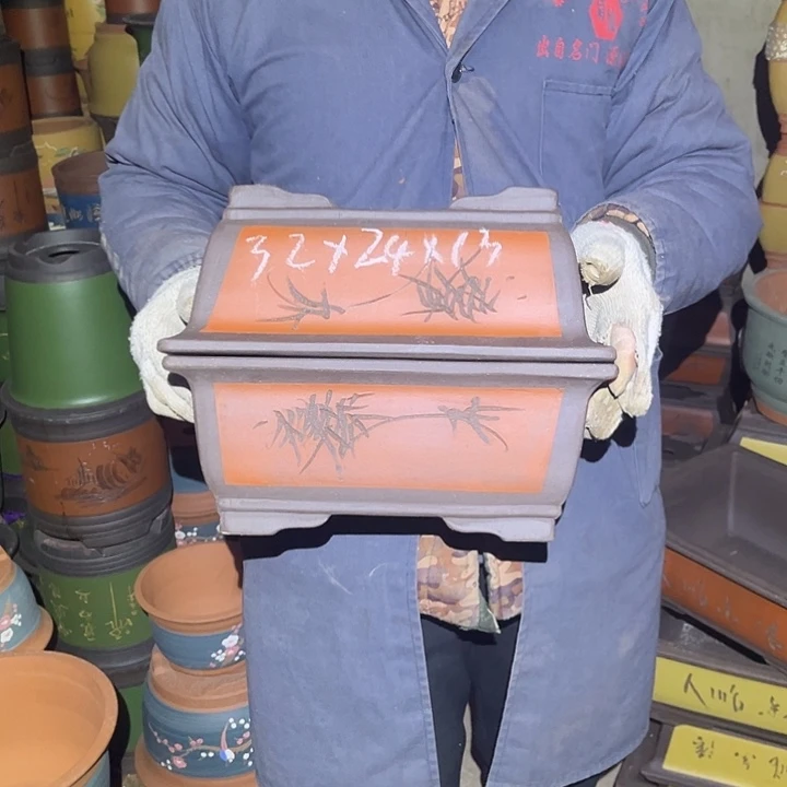 紫砂紫砂花盆和小