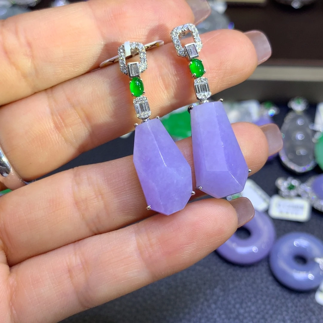 翡翠18K金镶嵌颈饰翡翠吊坠