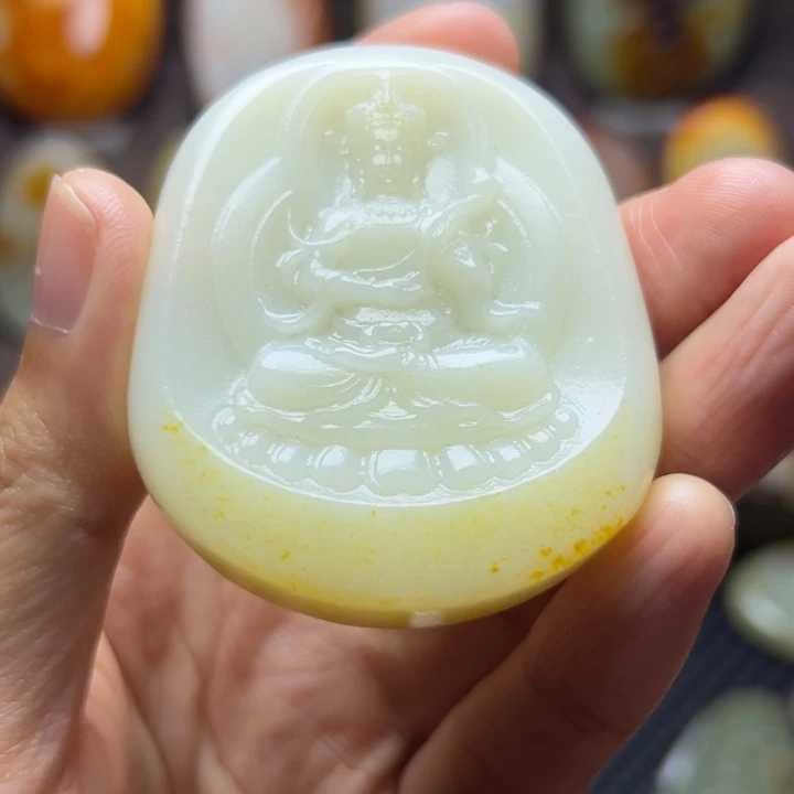 和田玉未镶嵌颈饰