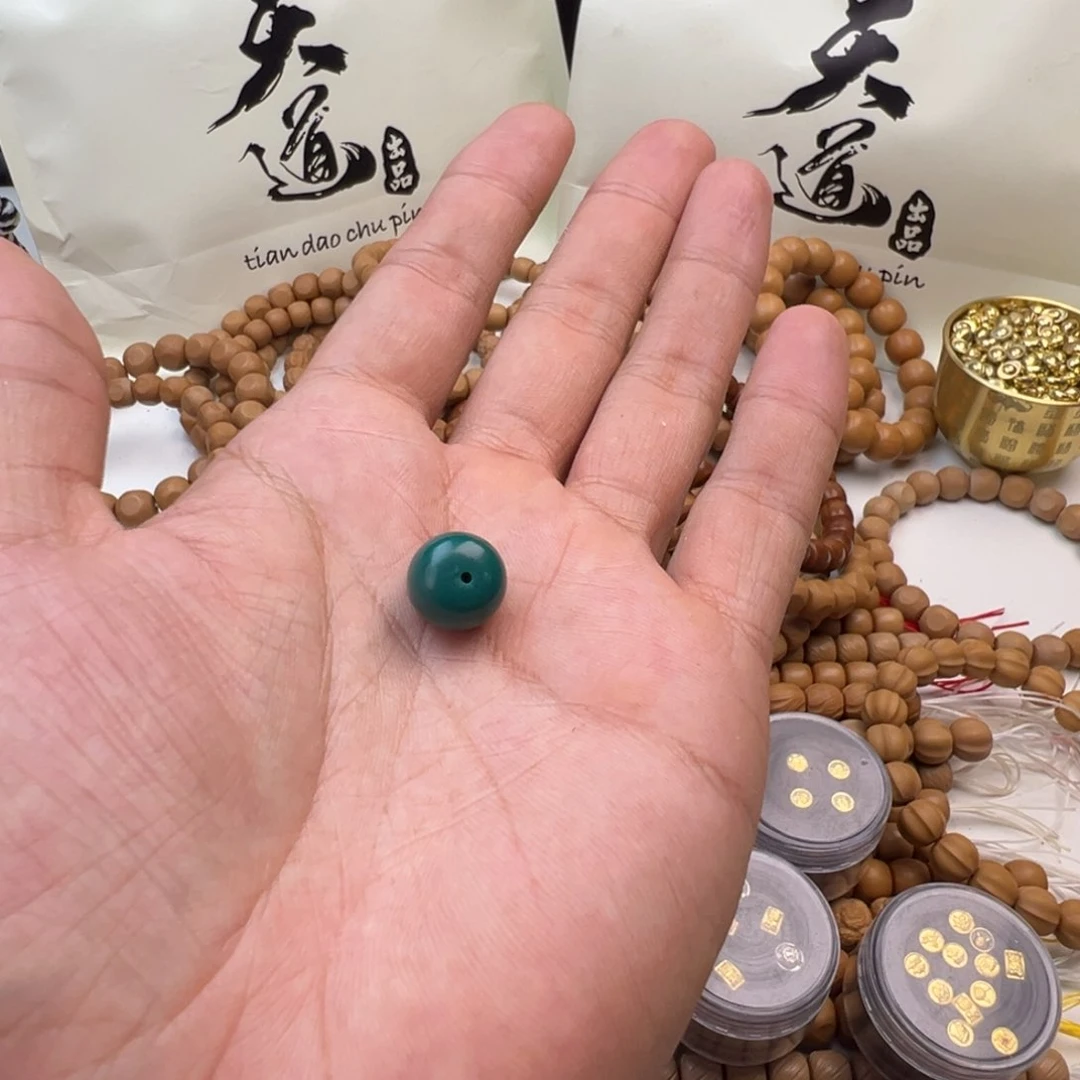 海***邦猴头核桃吊坠琉璃