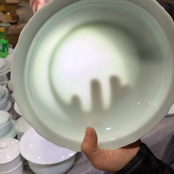 瓷片青玉泥8英寸花边深盘两个包邮