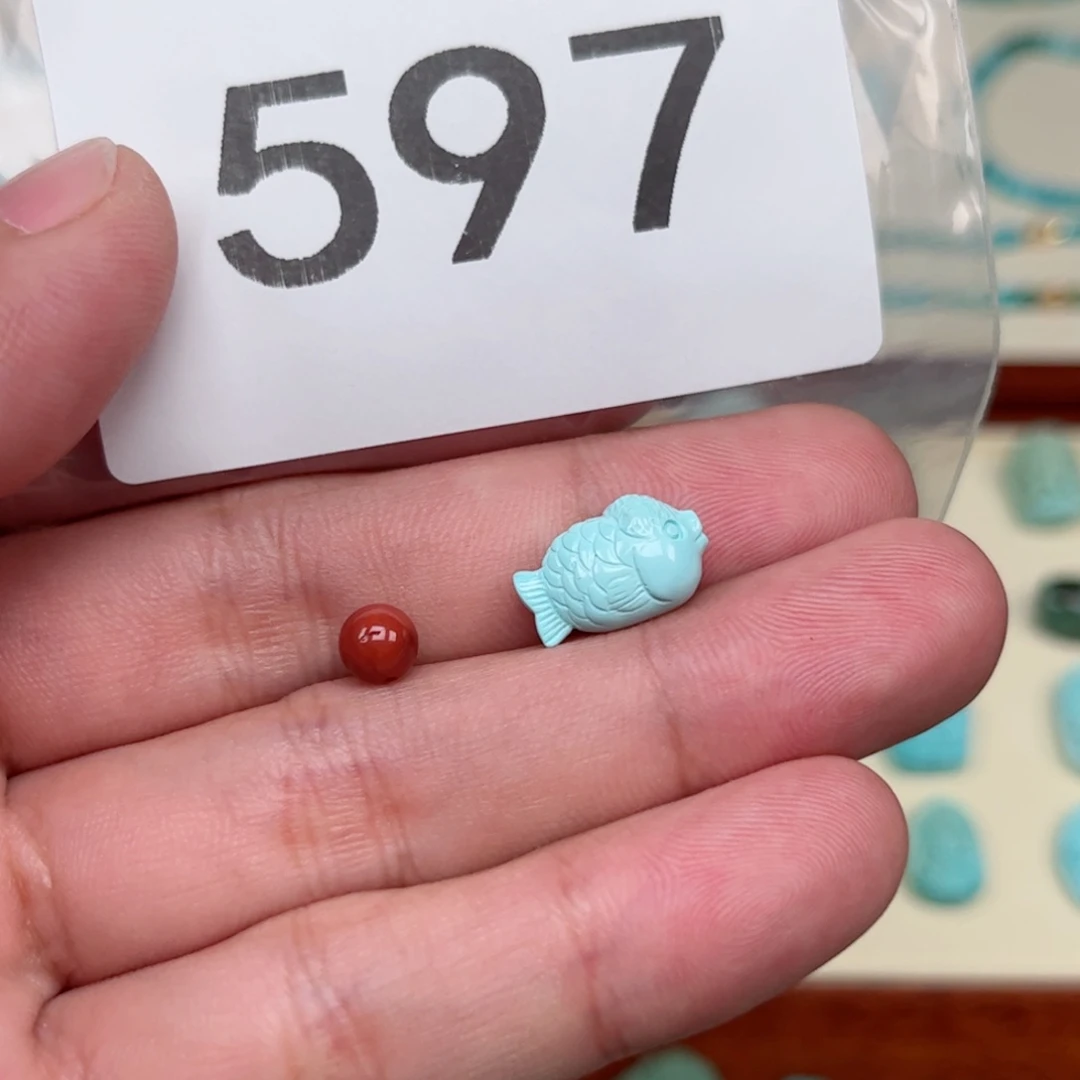 南红玛瑙未镶嵌珠宝奇石