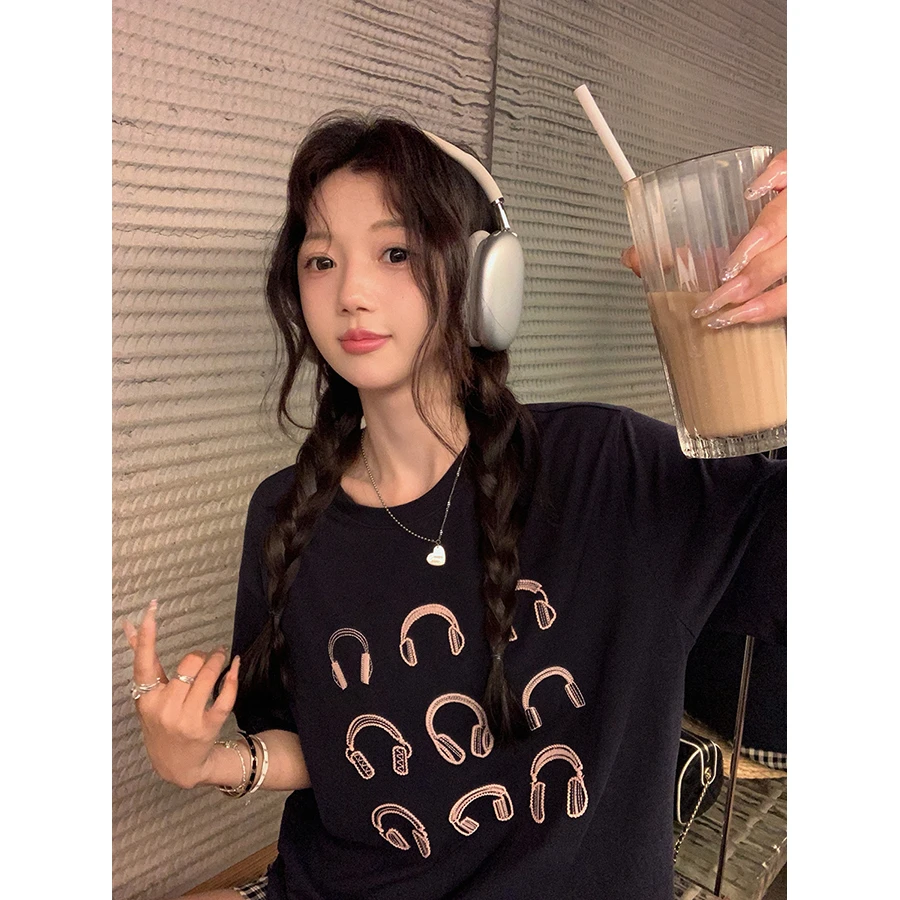 张贝贝 美式随身听 雪花棉 3D立体刺绣休闲百搭t