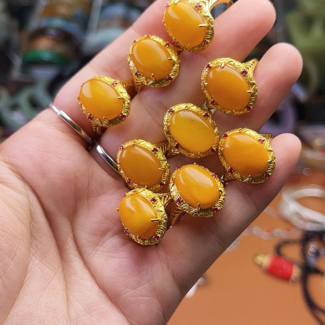 蜜蜡颈饰足银镶嵌