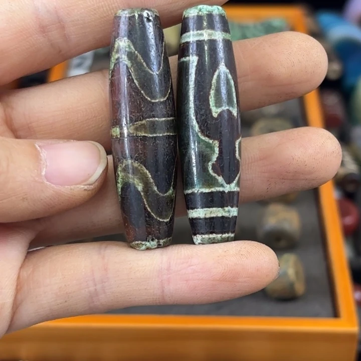 背***琉玛瑙/玉髓颈饰未镶嵌
