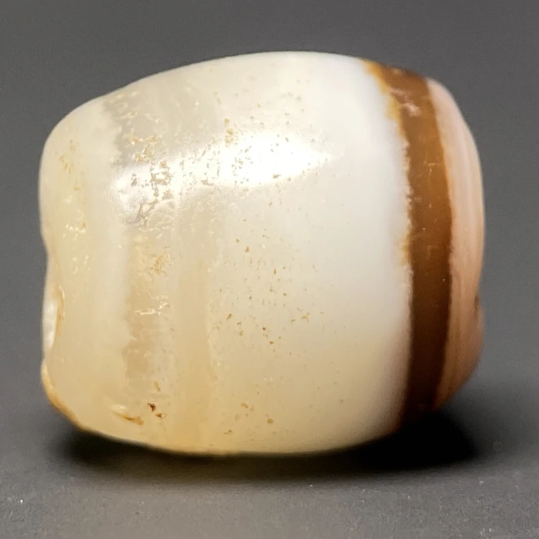 缠丝玛瑙桶珠13.3*10.3mm