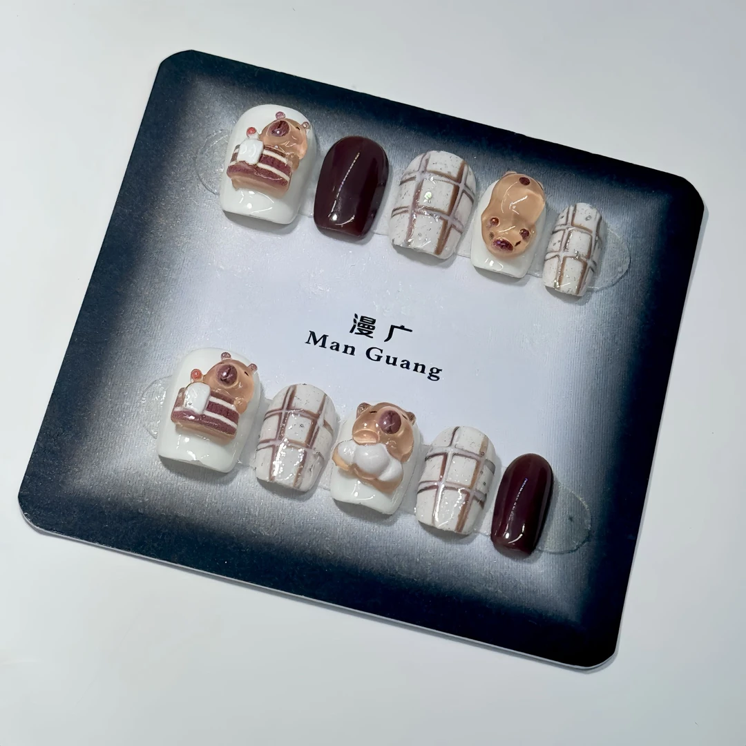 Daisy'【卡皮巴拉】纯手工网红可爱卡皮巴拉穿戴甲