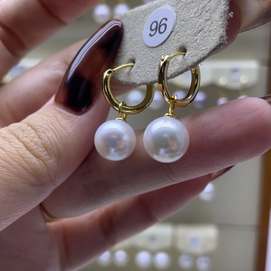淡水珍珠耳饰未镶嵌