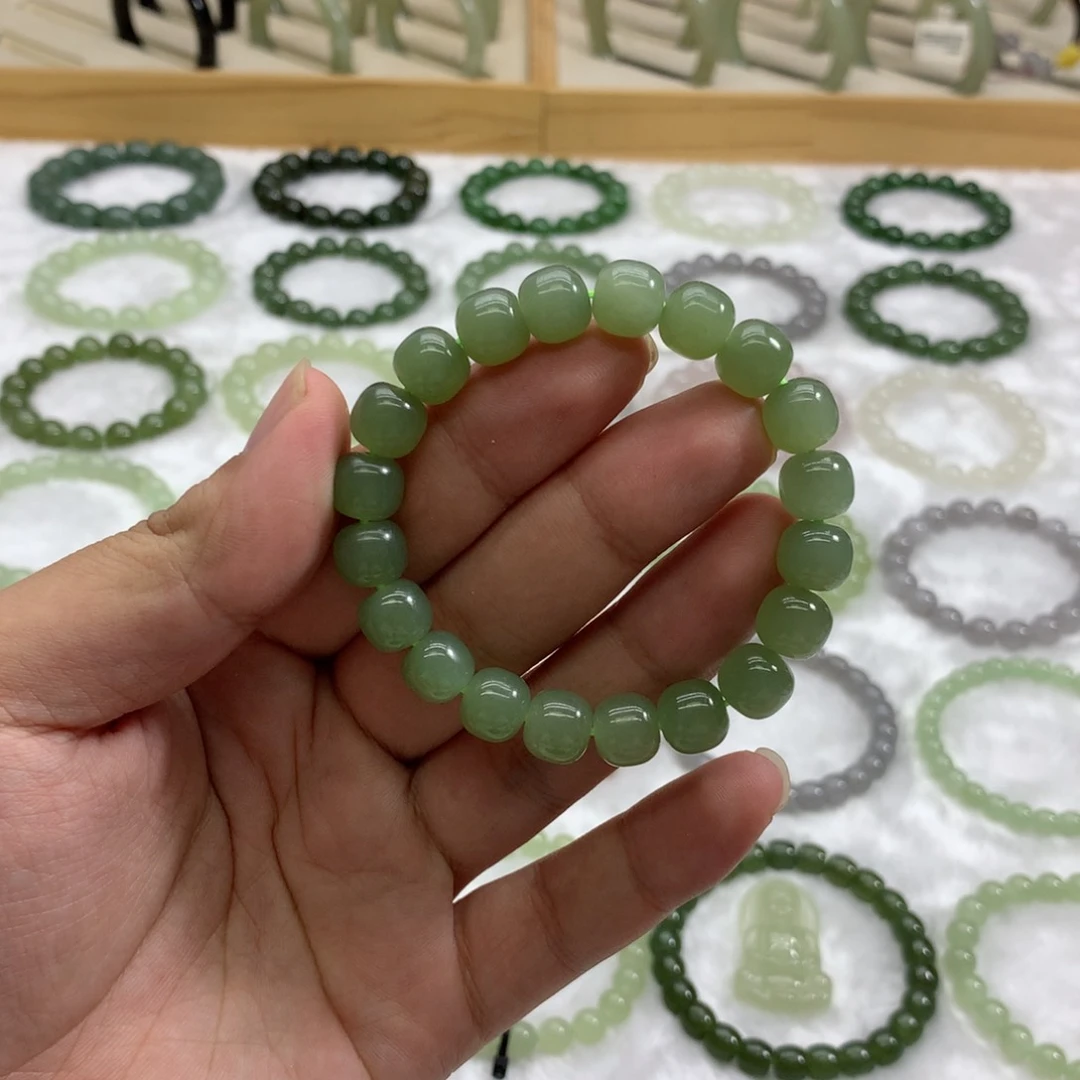 未镶嵌手串和田玉（晴绿9.8）