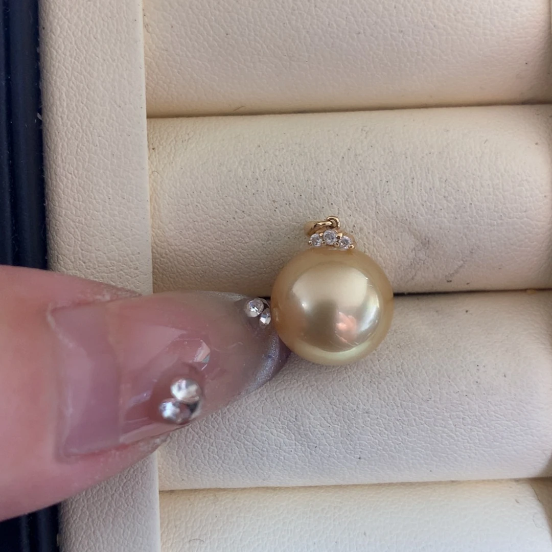 海水珍珠颈饰18K金镶嵌