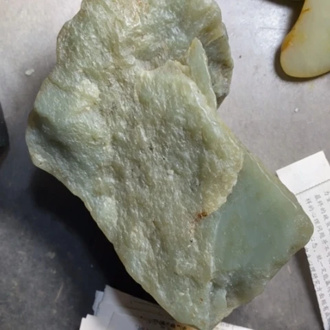 未镶嵌和田玉（糖玉）挂件