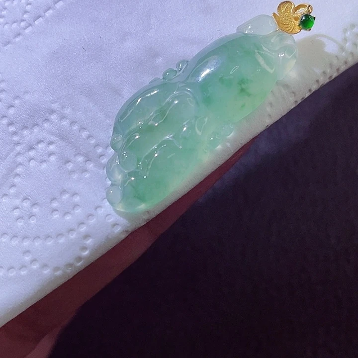 颈饰18K金镶嵌翡翠翡翠