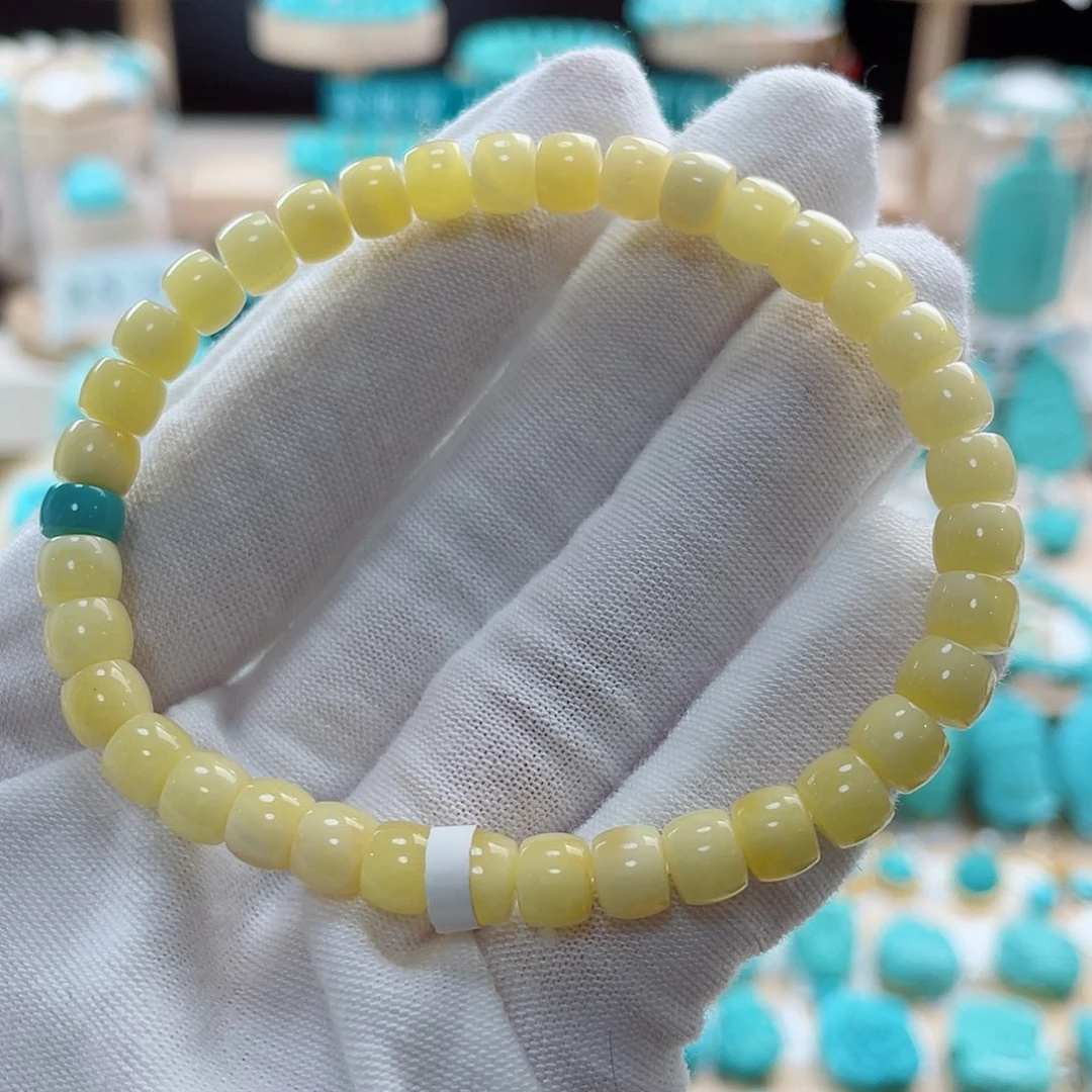 未镶嵌琥珀珠宝奇石