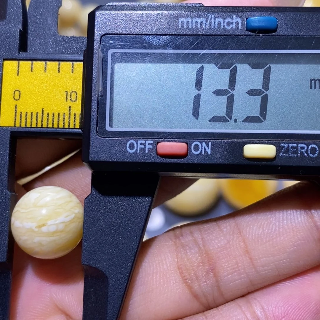 未镶嵌蜜蜡珠宝奇石如*