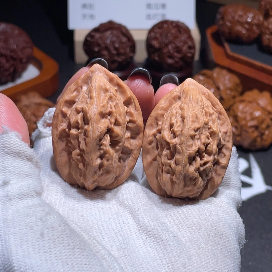 文玩核桃吊坠33.34.45大红袍1992