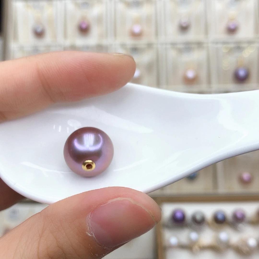 淡水珍珠颈饰18K金镶嵌