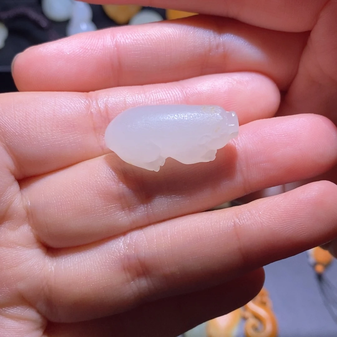 和田玉（糖玉）未镶嵌颈饰