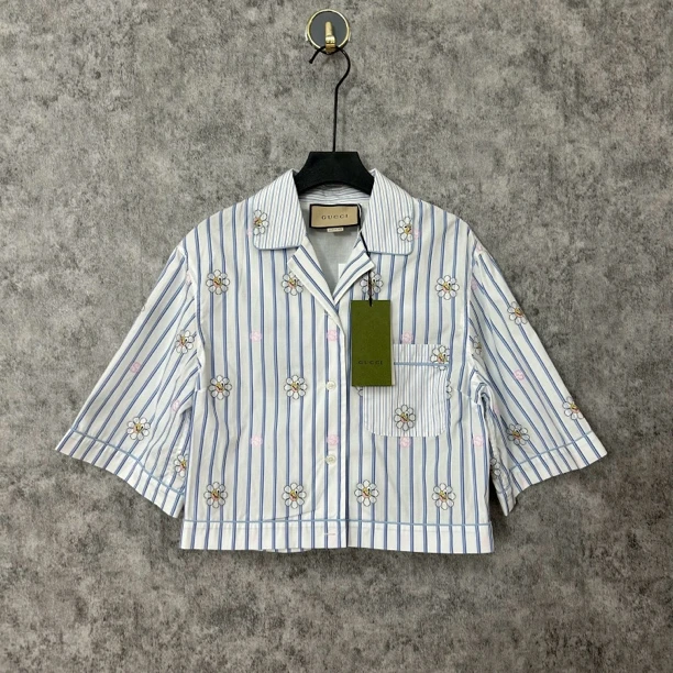 未使用 GUCCI/古驰 古驰蓝色竖条纹短款上衣