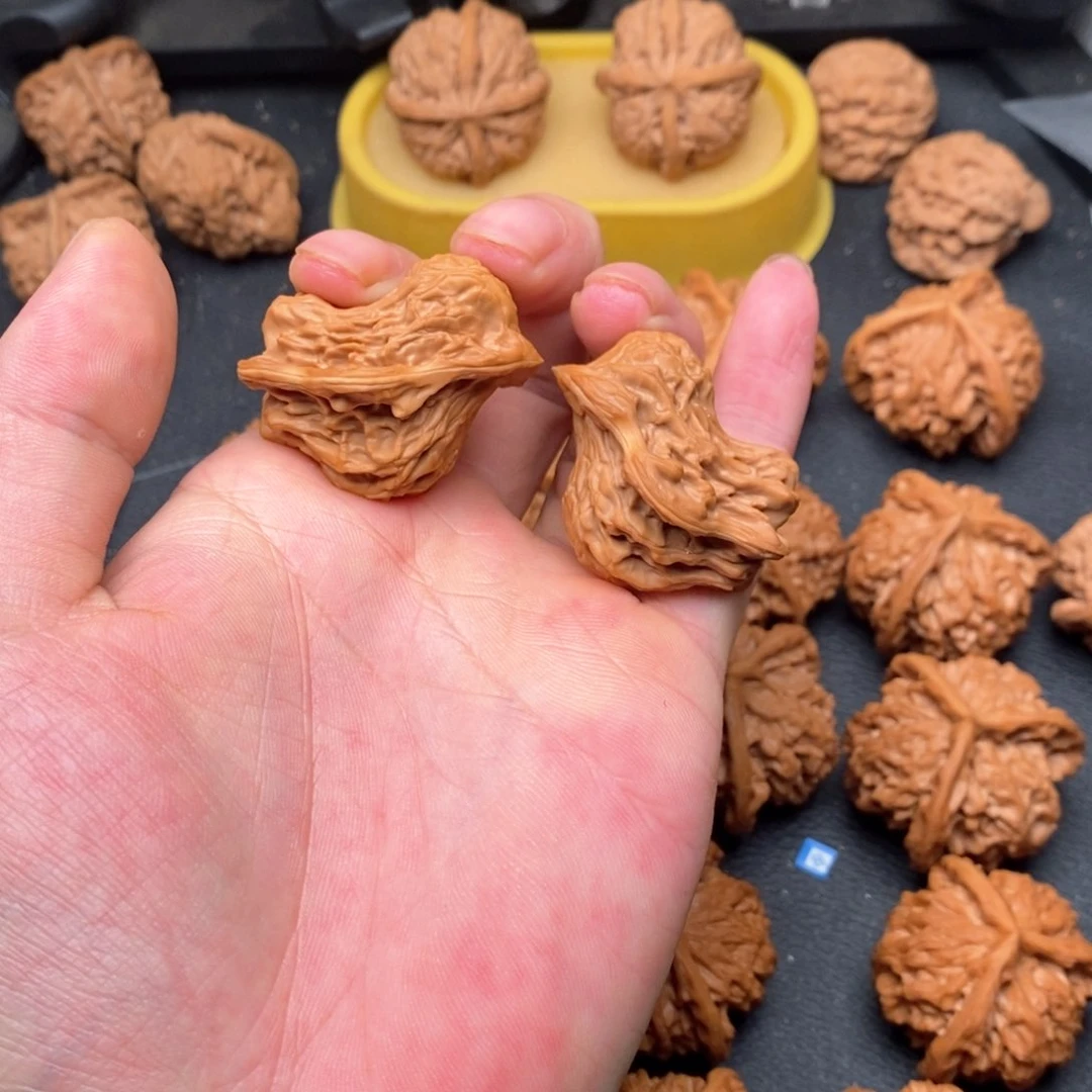 文玩核桃吊坠固****司鸳鸯小鸟