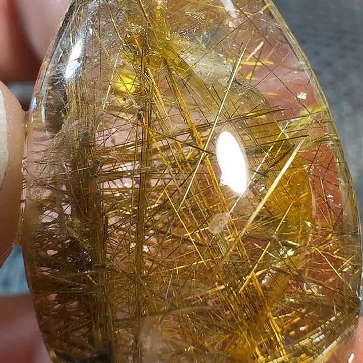 苦****颈饰未镶嵌发晶我