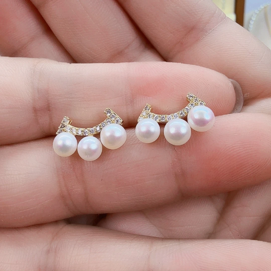 淡水珍珠未镶嵌耳饰