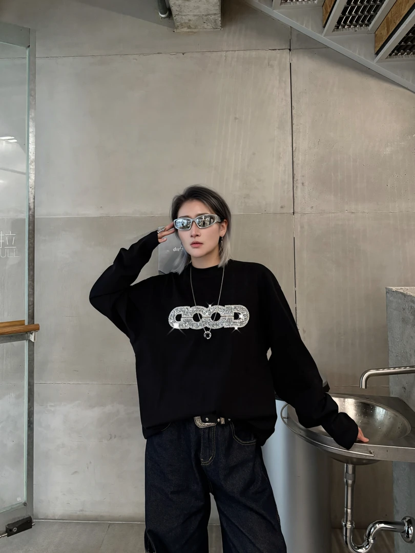 GOODBRAND2025地图亮片绣轻奢高级时尚感基础logo长袖T恤男女同款