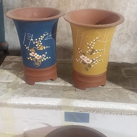 中国宜兴紫砂花盆