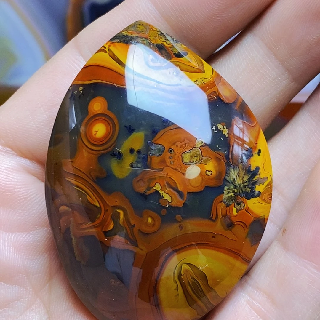 亿***成玛瑙/玉髓未镶嵌吊坠(不含链)